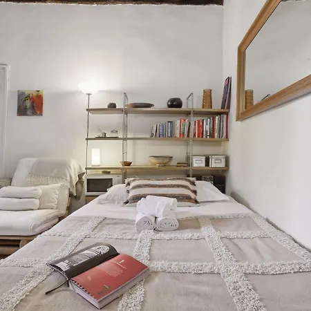 Bnbnova - La Seine & Rivoli Apartment